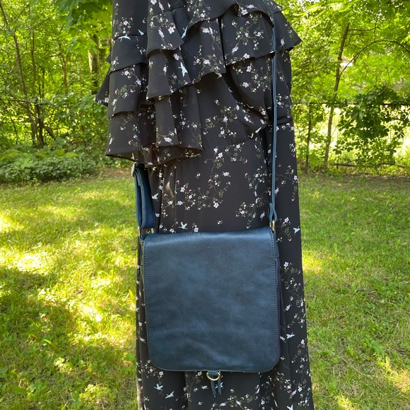 Blue leather crossbody bag - Picture 2 of 8